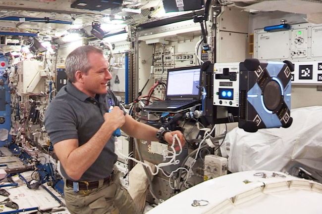 Робот Astrobee от NASA впервые испытали в реальных условиях на МКС