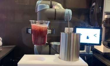 Первый робот-бармен в Японии начнет работать в токийском пабе